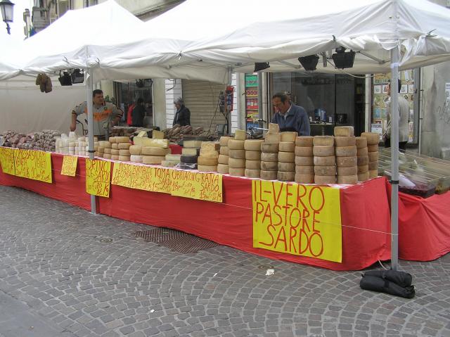 Maggots In Food. When I think of Sardinian food