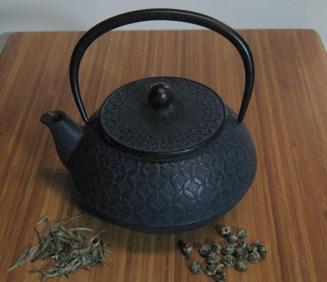 This metal teapot that gets extremely hot when tea is brewing even the  handle : r/CrappyDesign