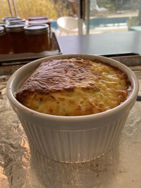 Easy cheese soufflé (Jacques Pepin's maman)