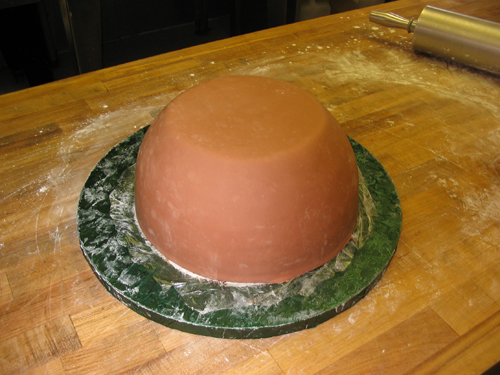 https://forums.egullet.org/imgs/demo-sculptingacake-tid67296/pic15.JPG