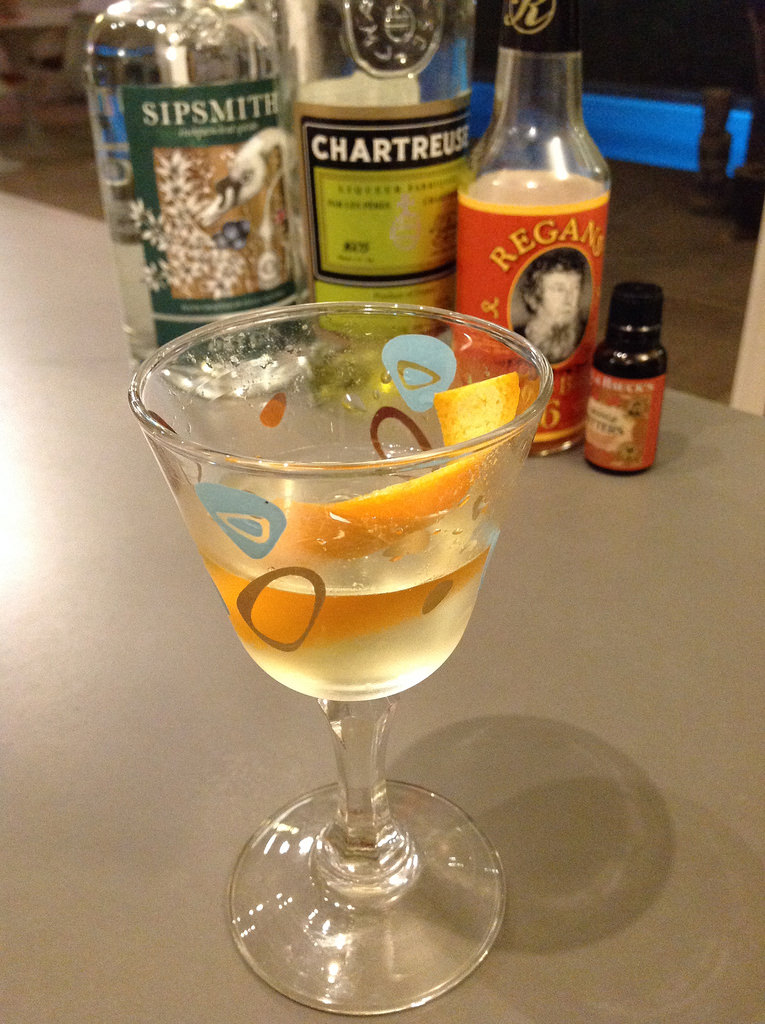 Alaska (Harry Craddock) with 2.25 oz Sipsmith London dry gin, yellow Chartreuse, 2 dashes orange bitters #cocktails #cocktail #craftcocktails #gin #chartreuse #martini @sipsmith #harrycraddock