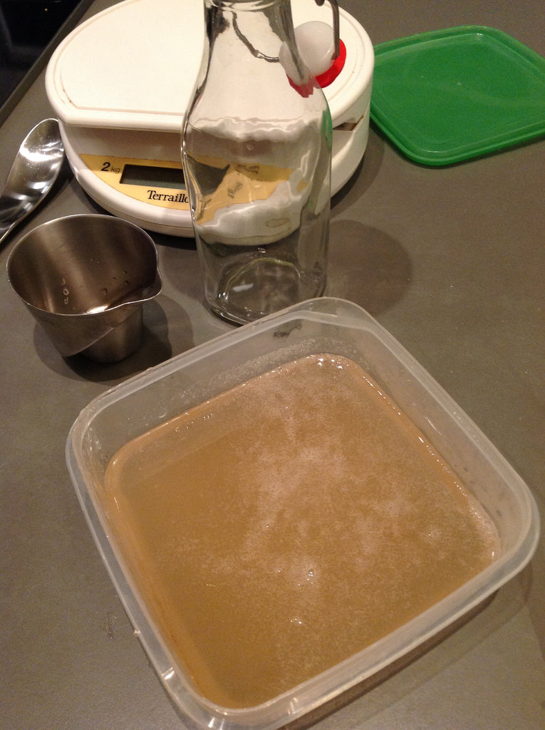 Making gomme / gum syrup with gum arabic