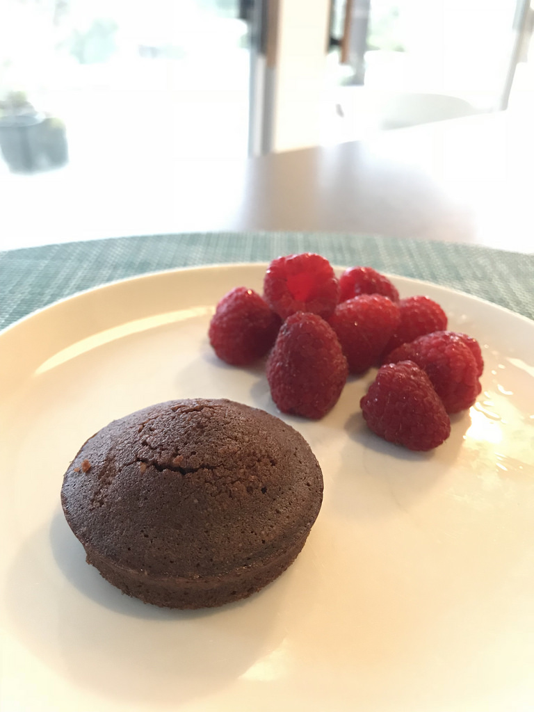 Chocolate financier