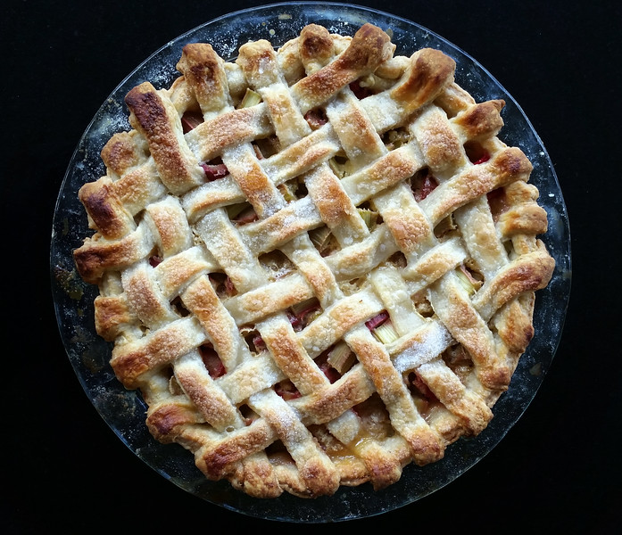 Rhubarb%20Pie%20May%2019th%2C%202016-L.j