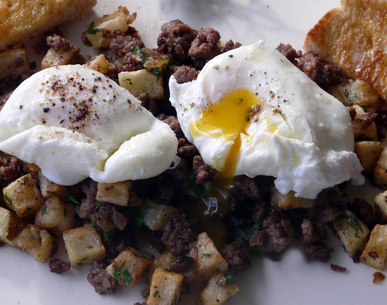 Ground%20beef%20hash%20with%20poached%20