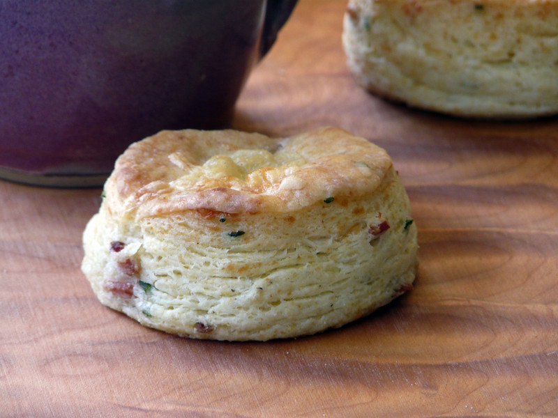 Bacon,%20Cheddar%20and%20Chive%20Biscuit
