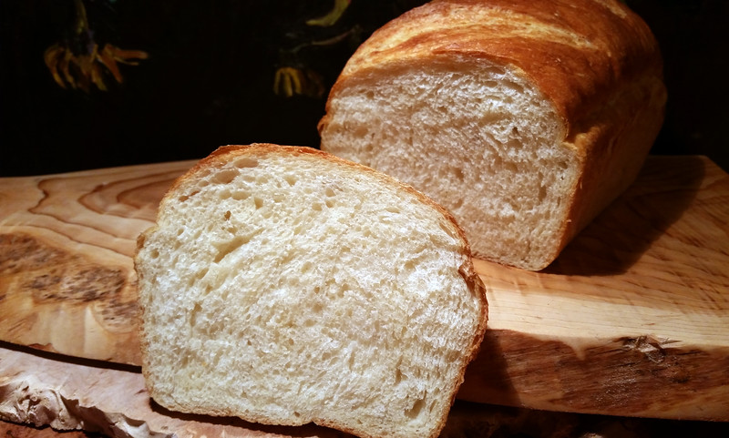 White%20Homestyle%20Bread%20Sliced-L.jpg