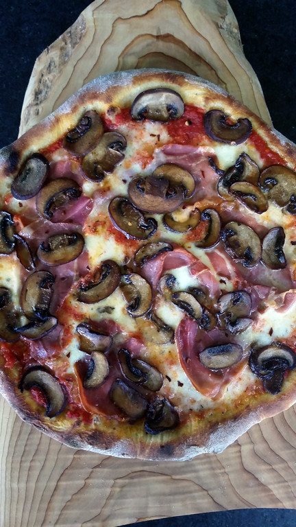 Proscuitto%20Mushroom%20Pizza%20May%2031