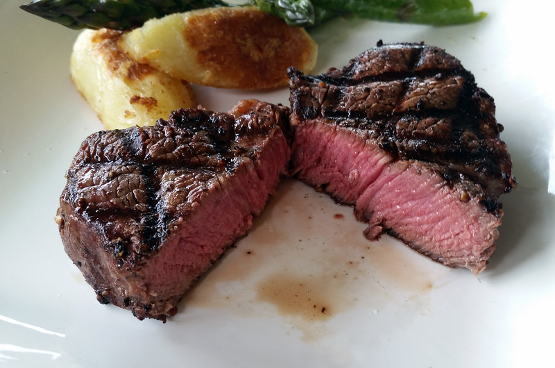 Grilled%20Filet%20Mignon%20Moe%27s%20Bir