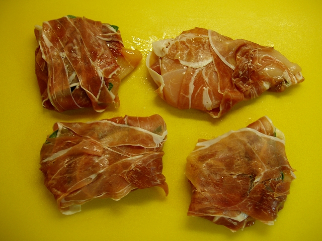 Proscuitto%2520wrapped%2520chicken-02.jpg