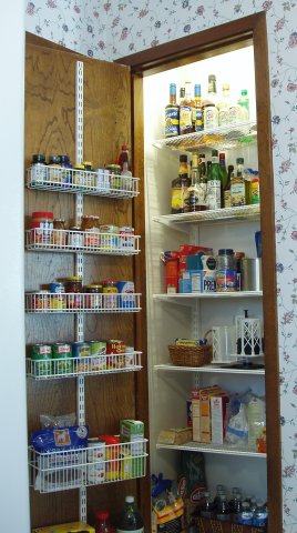 Pantry-03.jpg