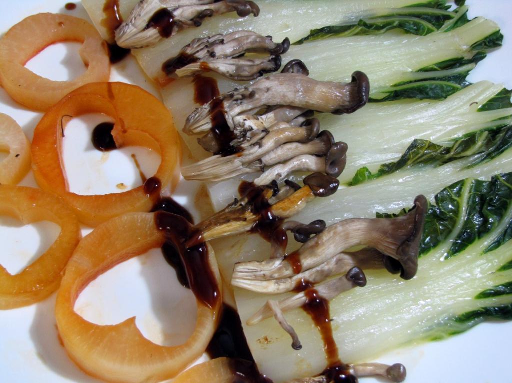 bokchoymashroomsdaikon.jpg