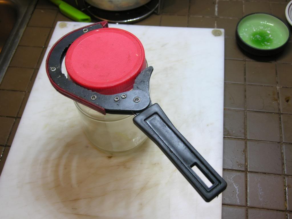 Battery failed for Kitchenaid KHB3581 immersion blender -- now what?? -  Kitchen Consumer - eGullet Forums