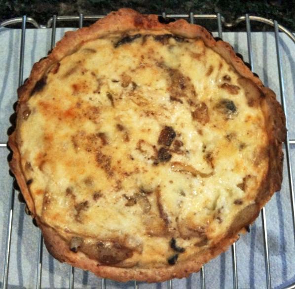 Apple,bacon,onion_tart.jpg