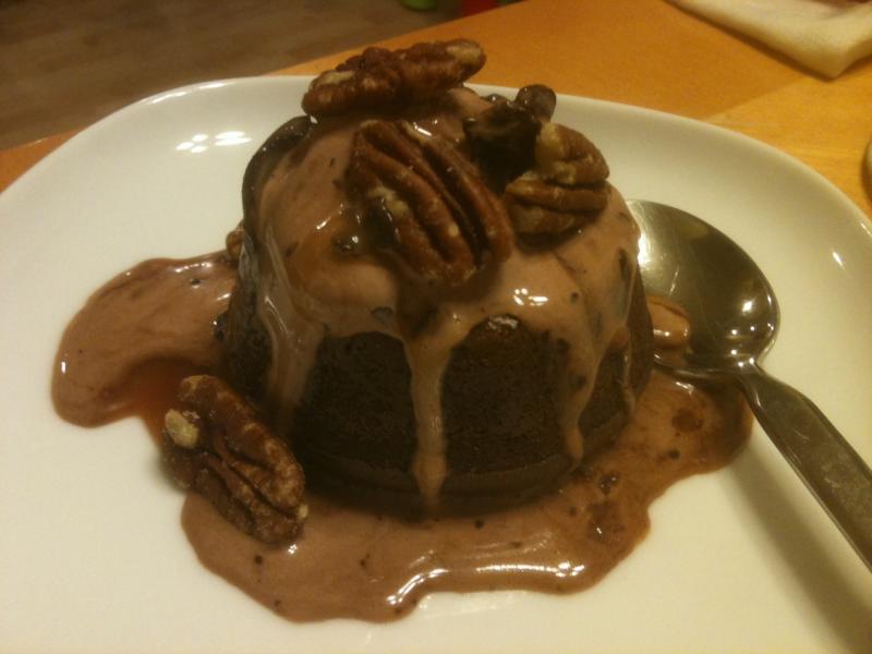 molten chocolate cake.jpg