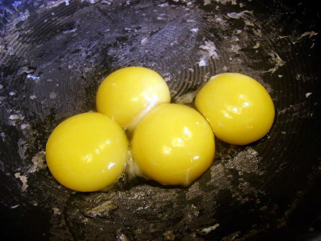 Dehydrating eggs 006.jpg