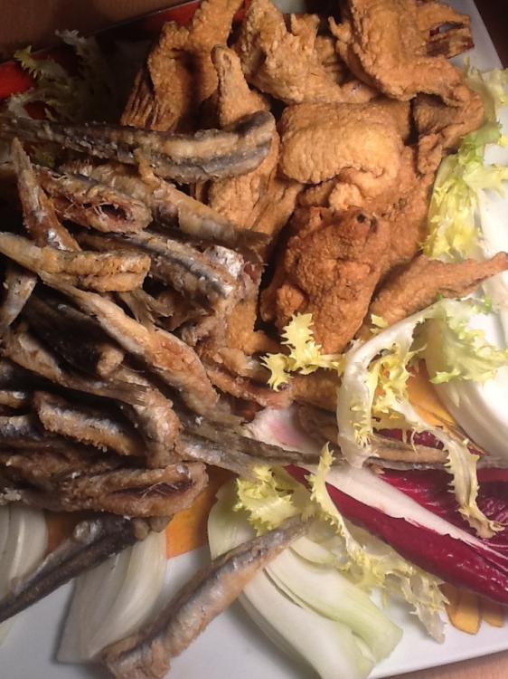 fried anchovies and artichockes.JPG