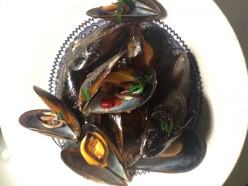 mussels marinara.JPG
