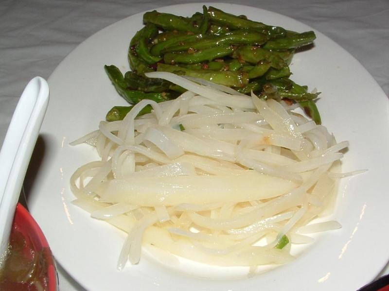 Daikon Long bean 002.jpg