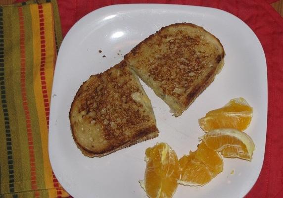 Grilled cheese breakfast cut cropped.jpg