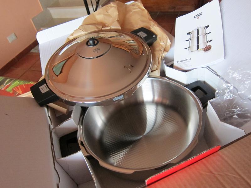 Kuhn Rikon Long Handle Pressure Cooker 5 Quart Braiser