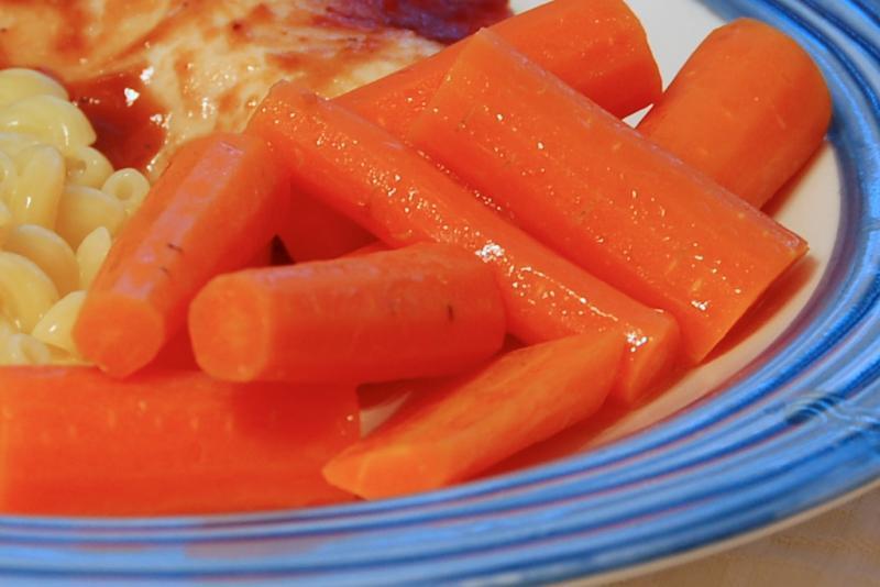 Sous vide carrots in butter.jpg