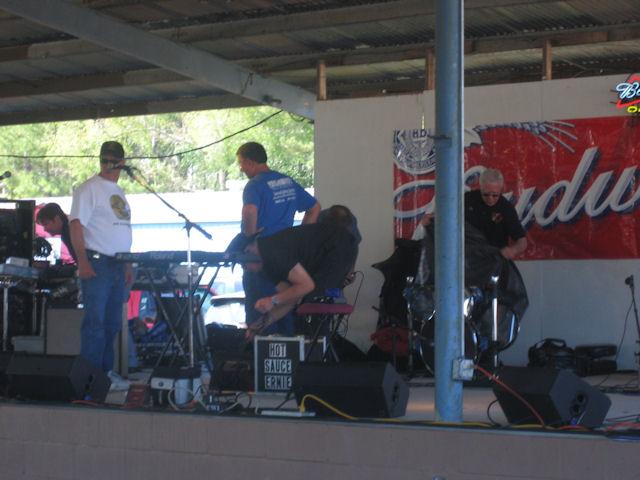 25-band is setting up.JPG