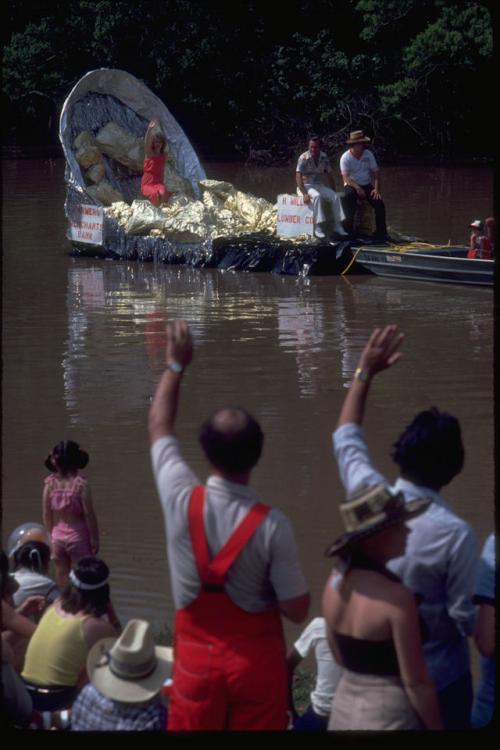 crawfish festival water borne parade, breaux bridge, cajun country.jpg
