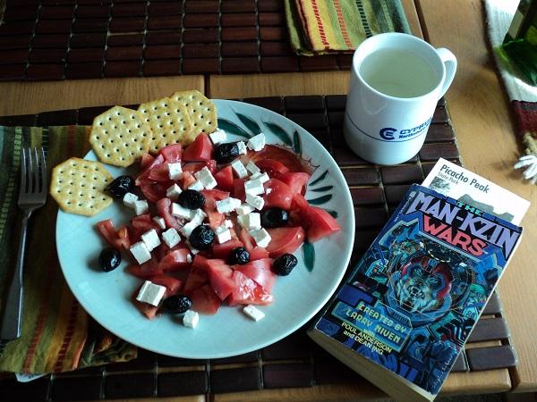 Bulgarian feta lunch salad 1.jpg