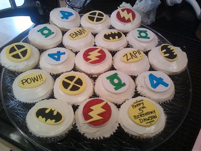 superhero cupcakes.jpg