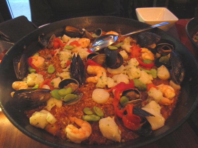 2011_04_09 Socarrat paella_1.jpg