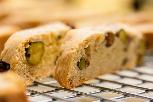 lemon-pistachio-biscotti-9102.jpg