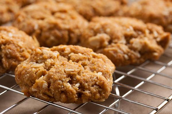 coconut-oat-cookies-87651.jpg