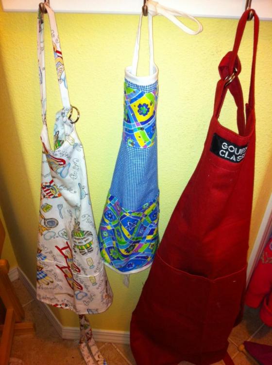 aprons.jpg