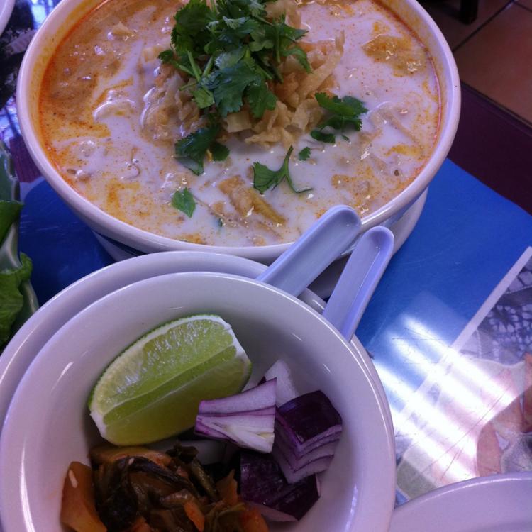 khao_soi.jpg