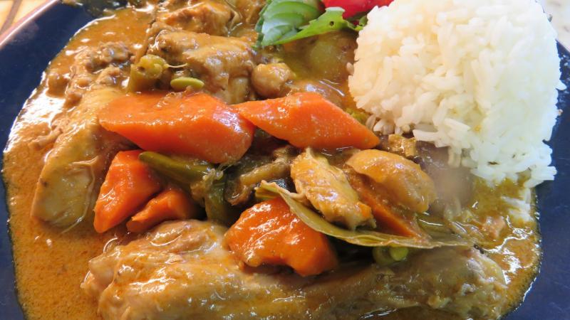 eGulletThai Coconut Curry Chicken6358.jpg