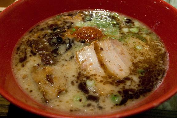 Ippudo-AkamaruModern2010.jpg