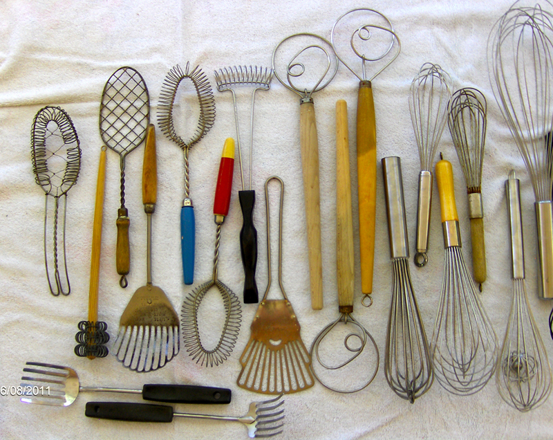Different Types of Kitchen Whisks: Essential Baking Know-How