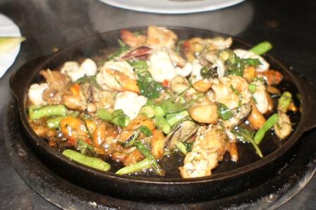 Lek Seafood - Hot Plate of seafood.JPG