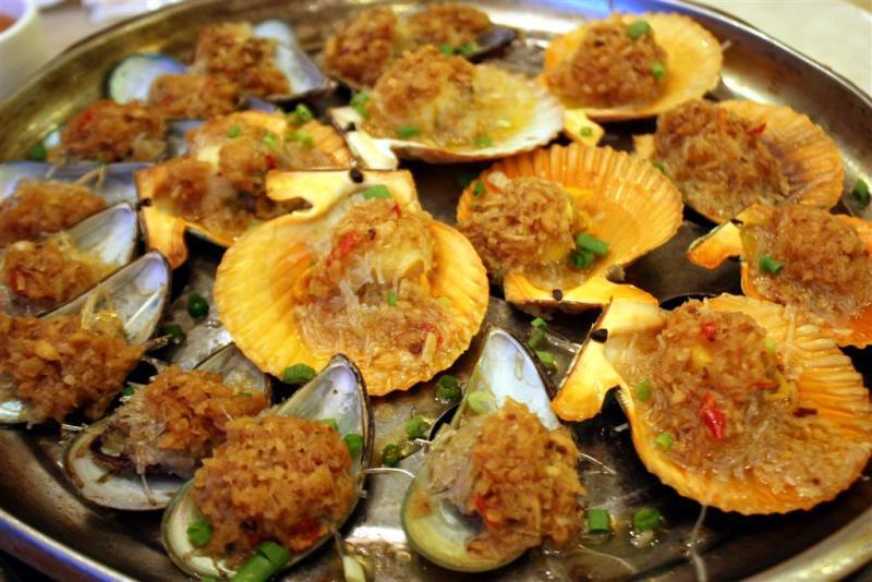 scallops and mussels (Large).jpg