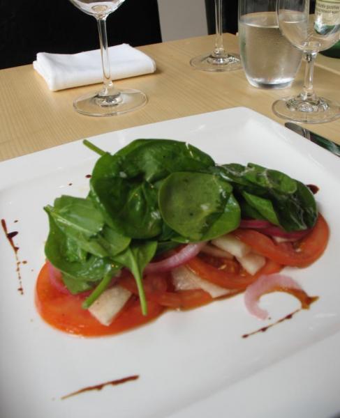 RESTAURANT A TABLE, MONTREAL - Salad of spinach, tomatoes,jicama.JPG