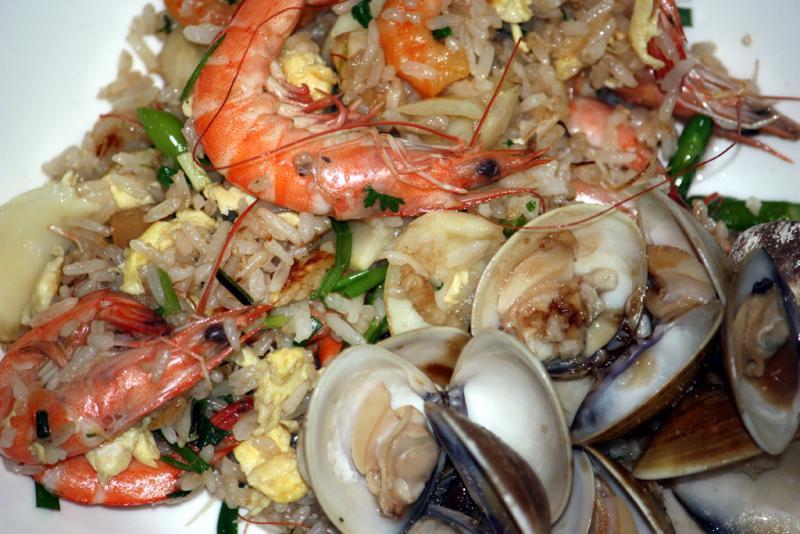 Seafood fried rice2a.jpg