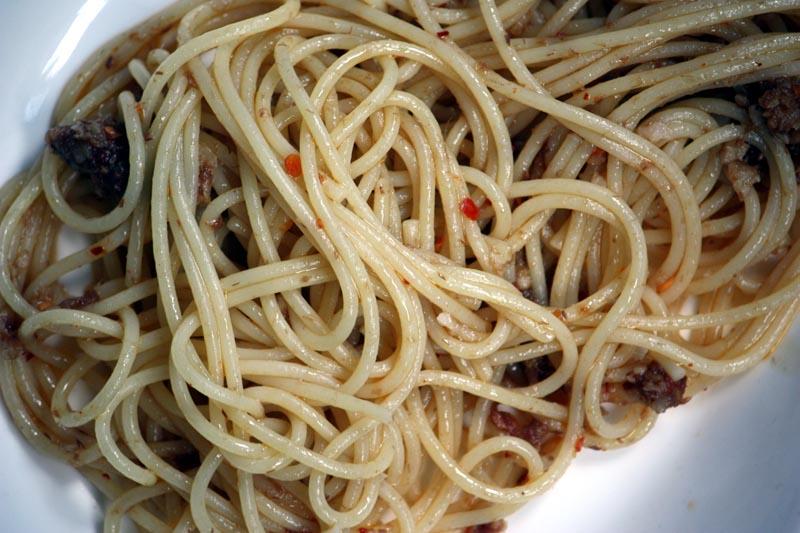 anchovy spaghetti2.jpg