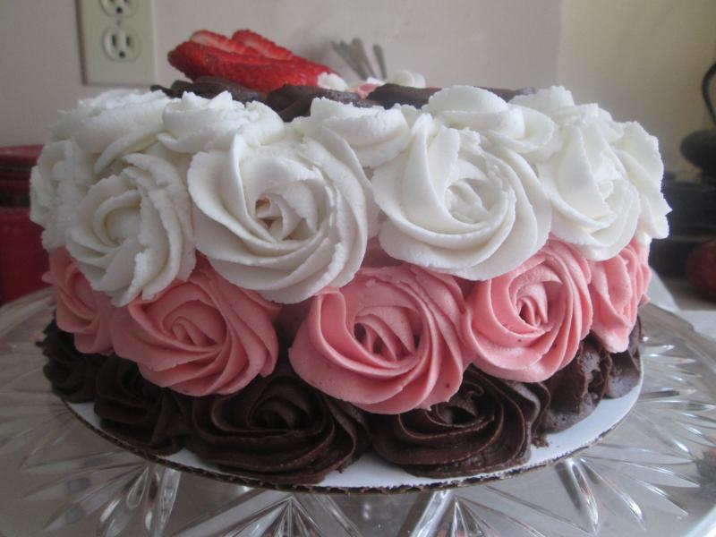 Rosette Cake 1.jpg