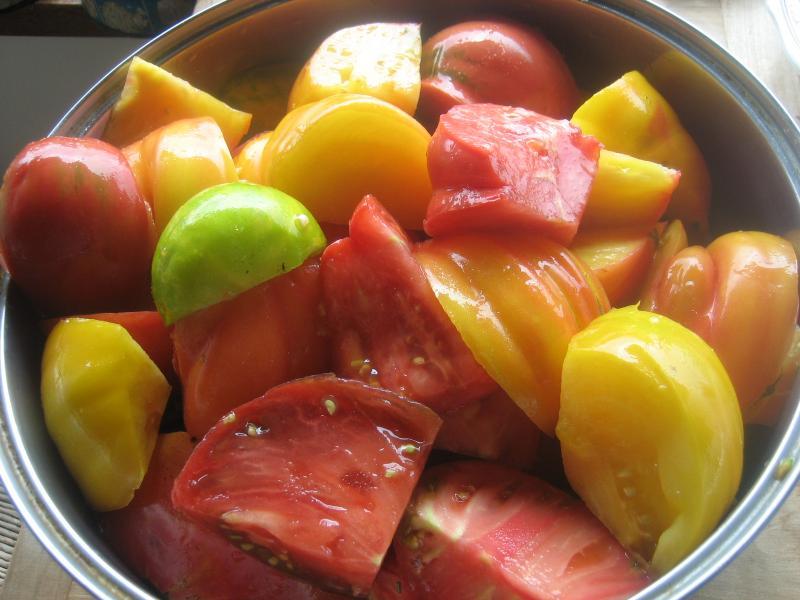 Tomatoes in pan.JPG
