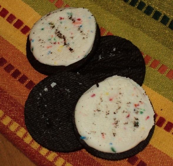 Orea Cookies split.jpg