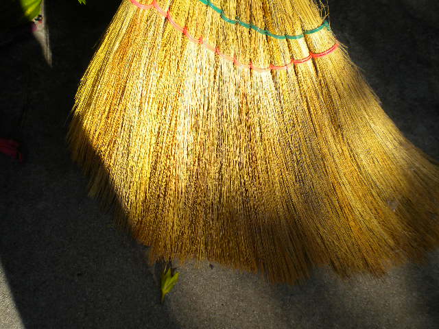 Kitchen Broom and Dust Pan - Kitchen Consumer - eGullet Forums