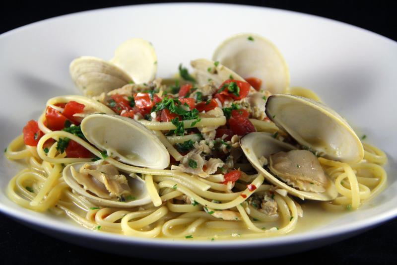 linguini with clams.jpg