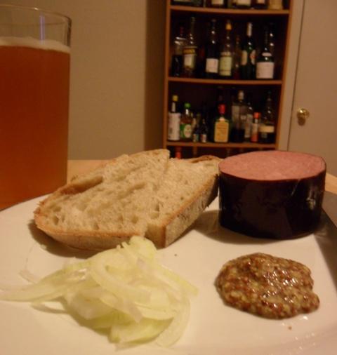 braunschweiger and beer for egullet (2).JPG
