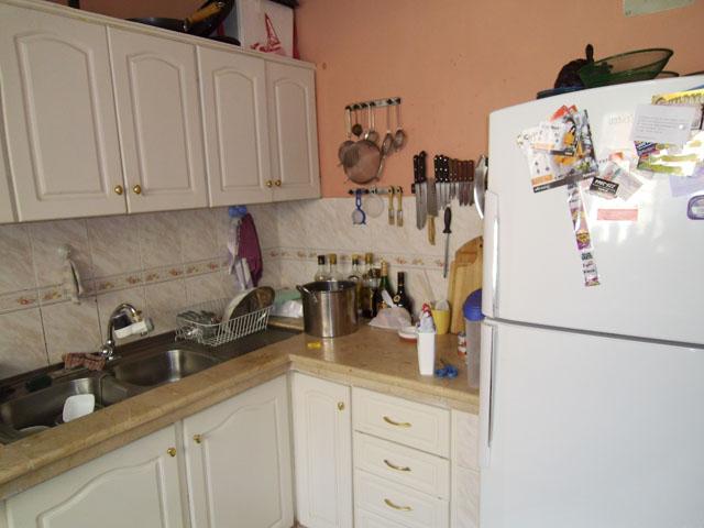 Kitchen3.jpg